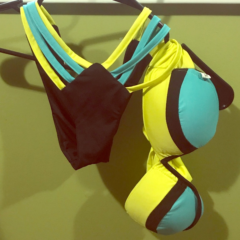 Never worn bathing suit!!